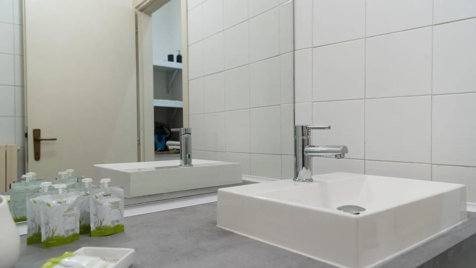 Porta Venezia Open Space - Due Passi Dal Duomo - 2 Bagni 밀라노 아파트